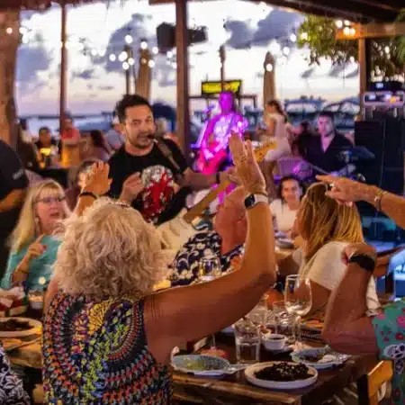 el-fish-fritanga-cancun-con-reservandonos-1