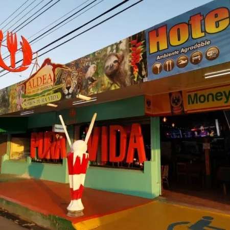 restaurante-aldea-pura-vida-puntarenas-reserva-reservandonos-(2)