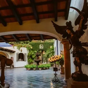 Restaurante-Hacienda-San-Angel-Puerto-Vallarta-Reservandonos.com-3