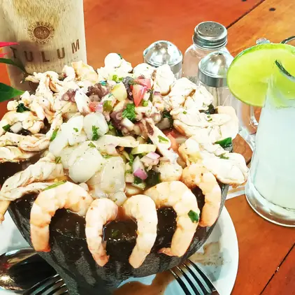 la-chulada-marisqueria-cerveceria-cancun-reserva-reservandonos-1 (1)