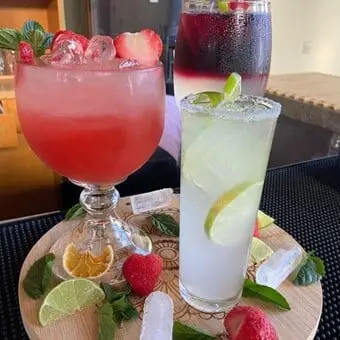 Restaurante-Megaburros-Ensenada-con-Reservandonos-11