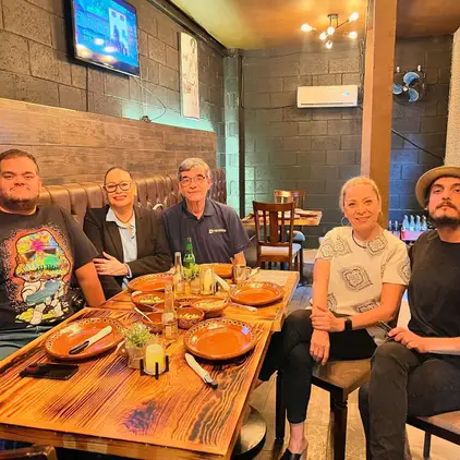 los-caudillos-steaks-karaoke-cd-juarez-con-reservandonos-1