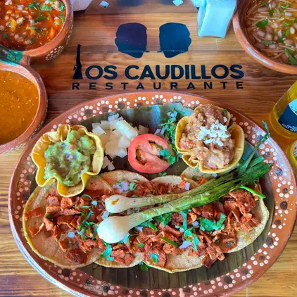 los-caudillos-steaks-karaoke-cd-juarez-con-reservandonos-2
