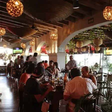carlitos-grill-and-garden-cuernavaca-con-reservandonos-3