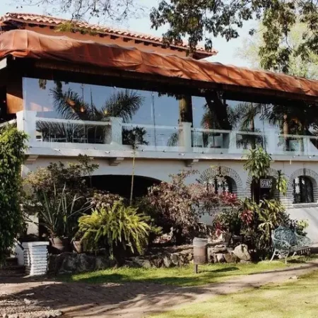 carlitos-grill-and-garden-cuernavaca-con-reservandonos-9