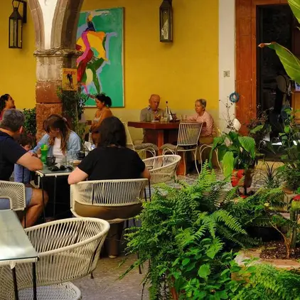 amapola-brunch-beer-garden-sma-con-reservandonos-5