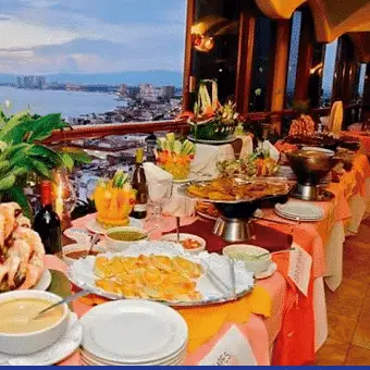 10 restaurantes para celebrar el 10 de mayo en Puerto Vallarta