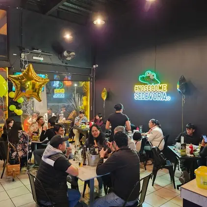 restaurante-busher-cocdrils-plaza-roma-reserva-reservandonos-4