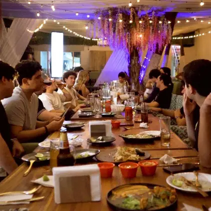 la-mentira-gastro-bar-merida-con-reservandonos-5
