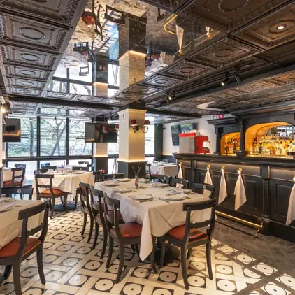 Mejores restaurantes para celebrar cumpleaños Nápoles