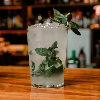 xicatana-cantina-mezcalera-oaxaca-con-reservandonos-2