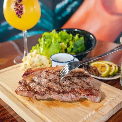 xicatana-cantina-mezcalera-oaxaca-con-reservandonos-15