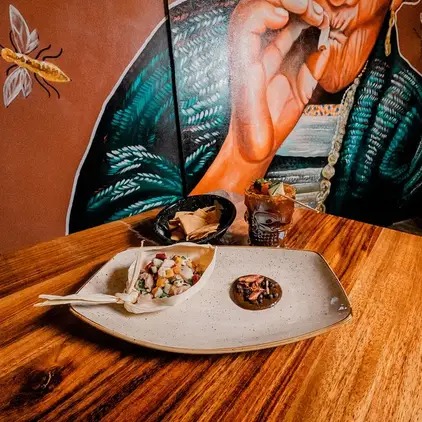 xicatana-cantina-mezcalera-oaxaca-con-reservandonos-16