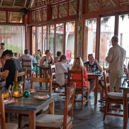 Los 10 mejores bares para dar el grito en Quintana Roo