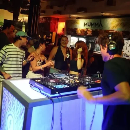 mumma-rooftop-bar-cancun-con-reservandonos-7