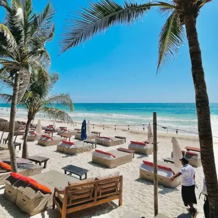 mia-restaurant-beach-club-tulum-con-reservandonos-1