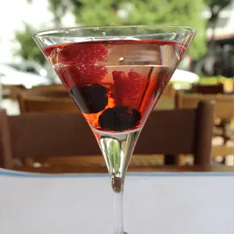 Ouzeria-Restaurante-Reservandonos-3