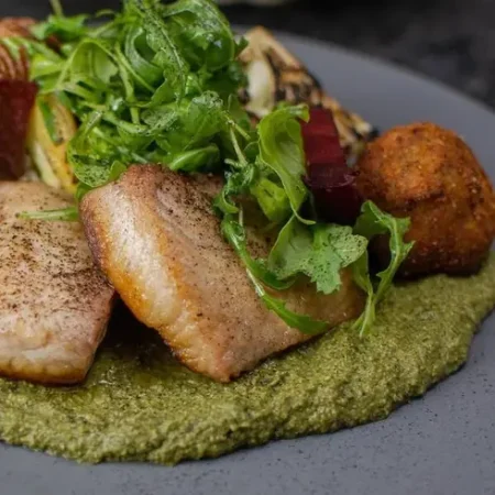 438254351_399788776354522_6878566069221488270_n-jeanine-borromeo