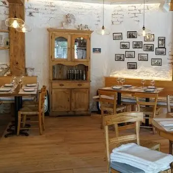 Restaurante-Mythos-Roma-reservandonos