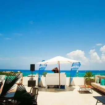 Restaurante-Cinco-Playa-del-Carmen-con-Reservandonos-9