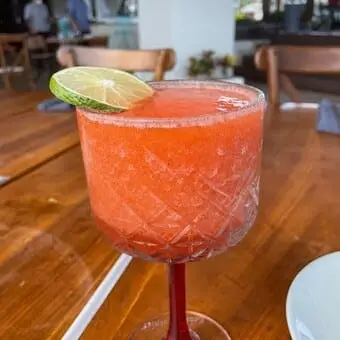 Restaurante-Cinco-Playa-del-Carmen-con-Reservandonos-11