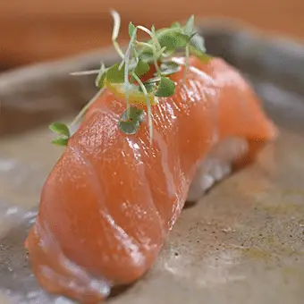 Tora-Restaurante-Reservandonos-1