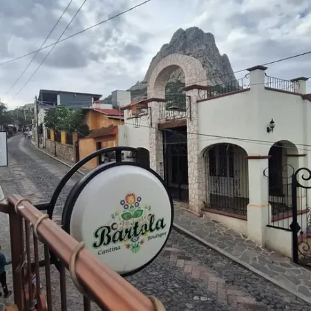 restaurante-la-bartola-pena-de-bernal-reserva-reservandonos-2