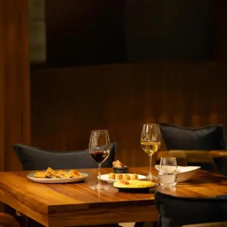 restaurante-meson-iberico-puerto-vallarta-con-reservandonos-41