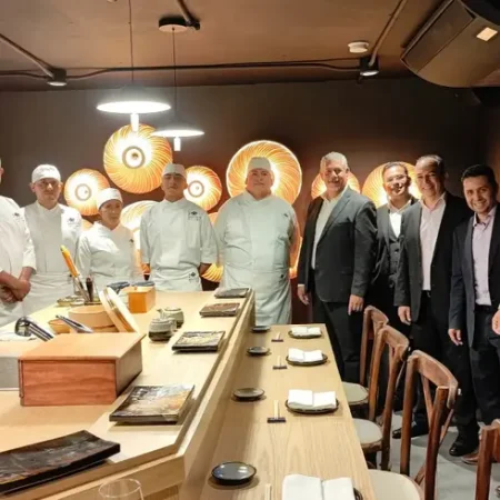 81ed4085-c87c-4a30-8c71-65d54109e02e-dieter-antranik-derohanessian