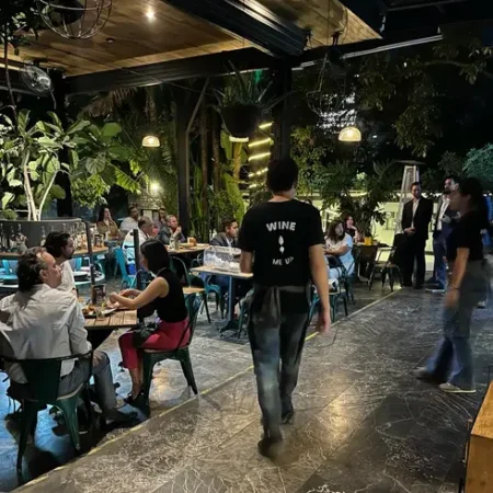 black-radissh-guadalajara-con-reservandonos-3