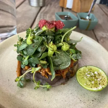 black-radissh-guadalajara-con-reservandonos-19